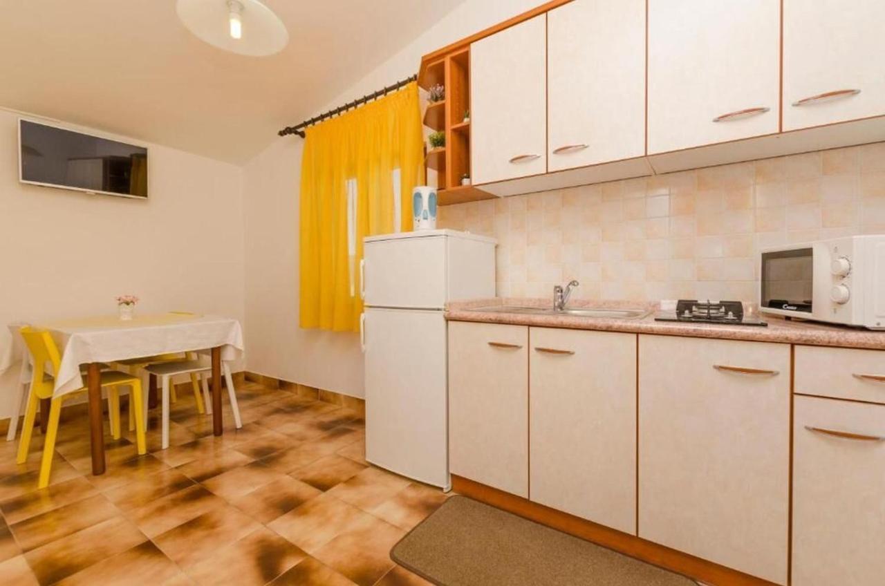 Apartments Spavalo Pag Town Dış mekan fotoğraf