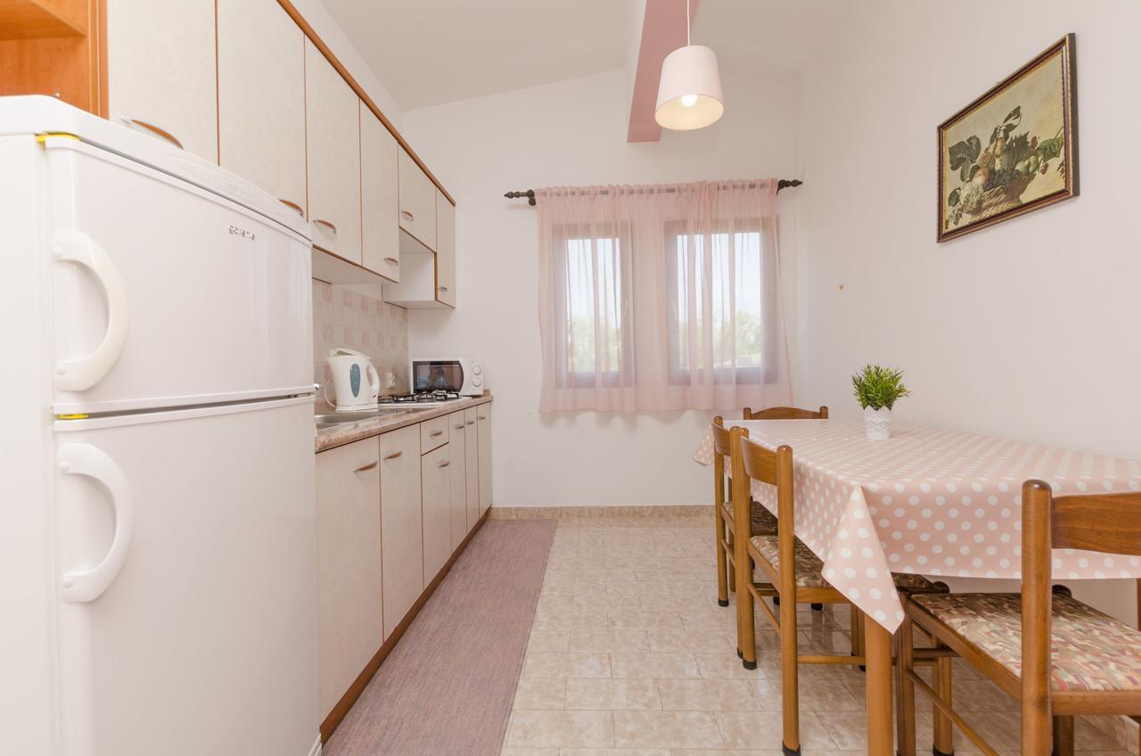 Apartments Spavalo Pag Town Dış mekan fotoğraf
